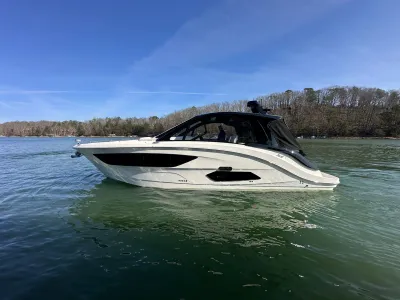 2026 Sea Ray Sundancer 370