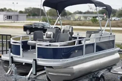 2026 Sun Tracker Bass Buggy 16 XL Select