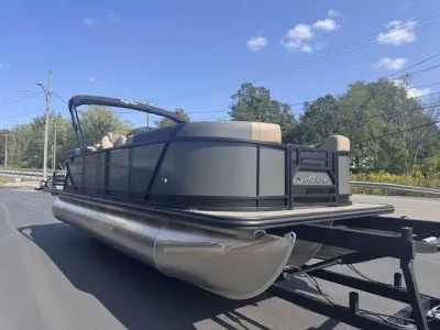 2026 SunChaser Geneva Sport 23 LR DH Tri-Toon w/150 and