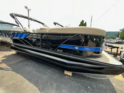 2026 Sylvan Mirage 8520 Cruise