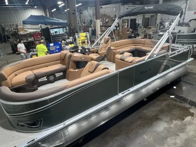 2026 Tahoe LTZ 2385 Elite Cruise Tritoon & Honda 4-Stroke EFI