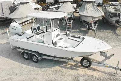 2026 Tidewater 2300 Carolina Bay