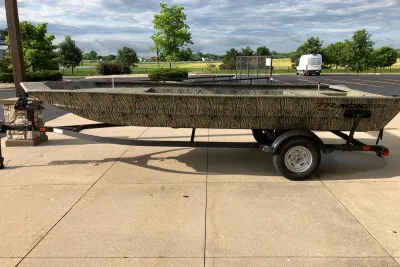 2026 Tracker Grizzly 1860 Utility