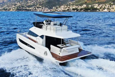 2027 Aventura 38 Motor Yacht