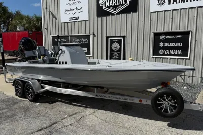 2027 Blazer 675 Ultimate Bay