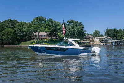 2027 Monterey 385SS Super Sport
