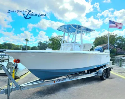 2027 Sea Hunt Ultra 234