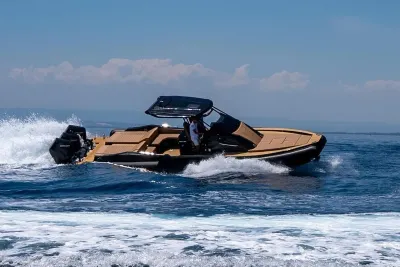 2027 SPX RIB 38 Sport
