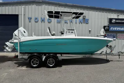 2027 Stingray 216 CC