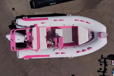 2027 Tide Craft Custom Pink & White Catalina 13
