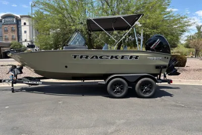 2027 Tracker Pro Guide V-175 Combo