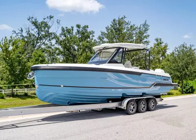 2027 Wellcraft 28 T-Top