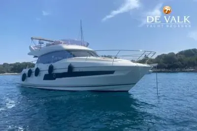 ABSOLUTE 52 FLY motor yacht for sale