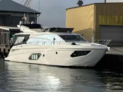 Absolute Fly 52