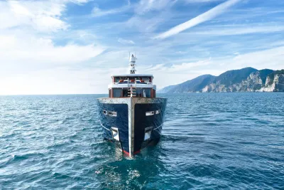Admiral Custom 2025