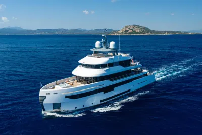 AES Yacht AES 85 2027