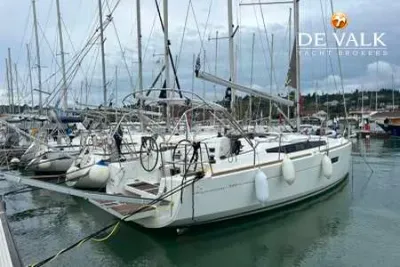 APHRODITE 37 sailing yacht for sale