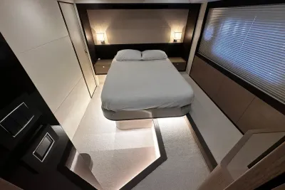 Aquila 70 Luxury 2026