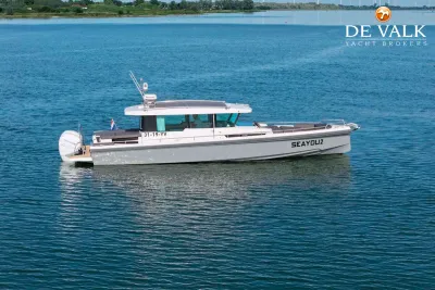 AXOPAR 37 CABIN motor yacht for sale