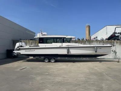 Axopar 37 Cross Cabin
