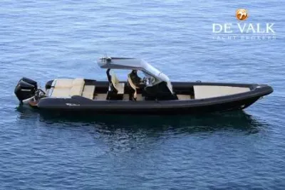 AXOPAR 37 XC CROSS CABIN BRABUS LINE motor yacht for sale