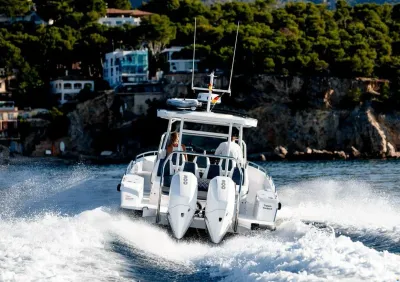 Axopar Yachts 37 Sun-Top