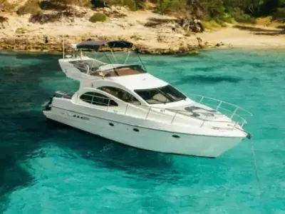 Azimut 42
