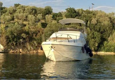 Azimut 46 Fly