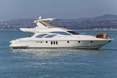 Azimut 62