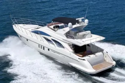 Azimut 62 Fly