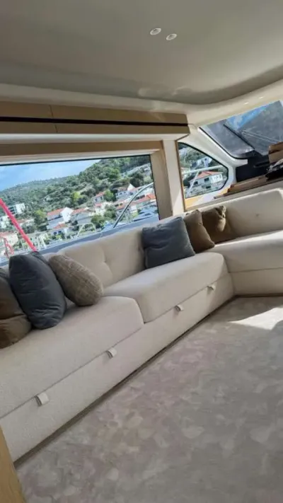 Azimut Fly 62