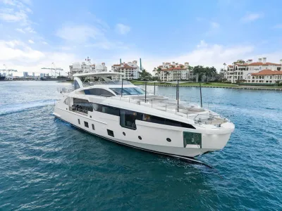 Azimut Grande 32M 2022