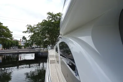 Azimut Grande 32M 2023