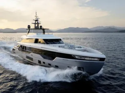 Azimut Grande 38 Trideck