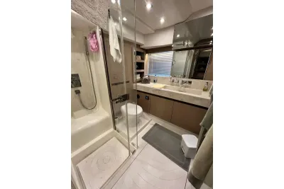 Azimut S10 2020