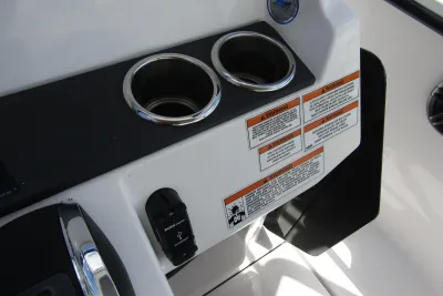 Azimut S6 2023