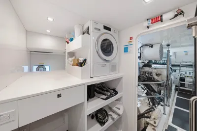Azimut S6 2025