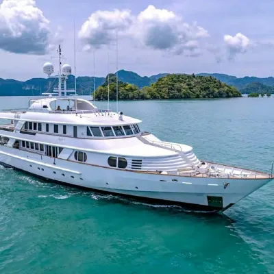 Azul V (158' Crn)