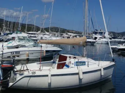 B2 Marine Blue Djinn