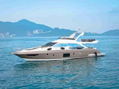 Bateau AZIMUT 66 occasion Hong Kong