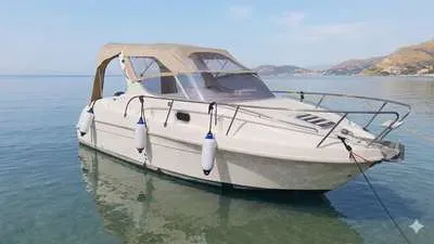 Bateau SAVER 650 CABINE occasion Italie