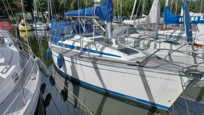 Bavaria 300
