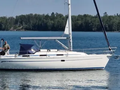Bavaria 37