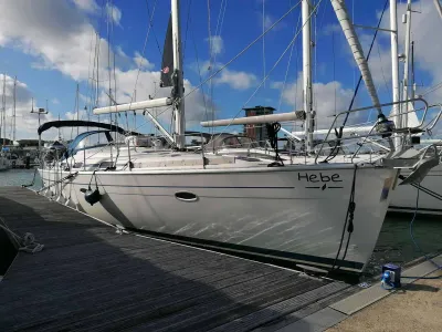 Bavaria 42 2004 Cruising Yacht