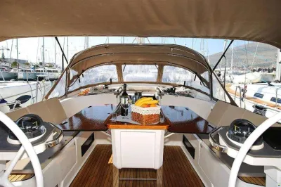 Bavaria 56 CRUISER