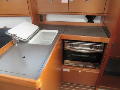 Bavaria Cruiser 36 2011