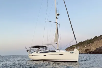Bavaria Cruiser 37 2014