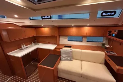 Bavaria Cruiser 37 2020