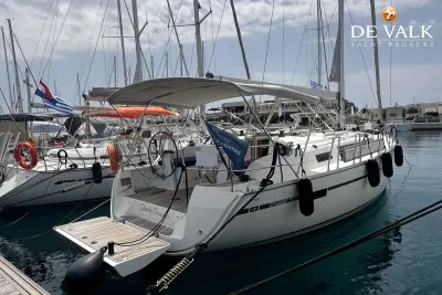 BAVARIA CRUISER 37 sailing yacht for sale
