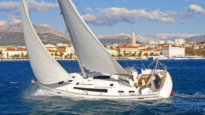 Bavaria Cruiser 51
